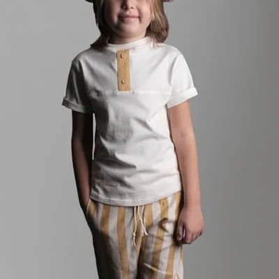 T-shirt "Sorrento" Bianca con Placket Camoscio